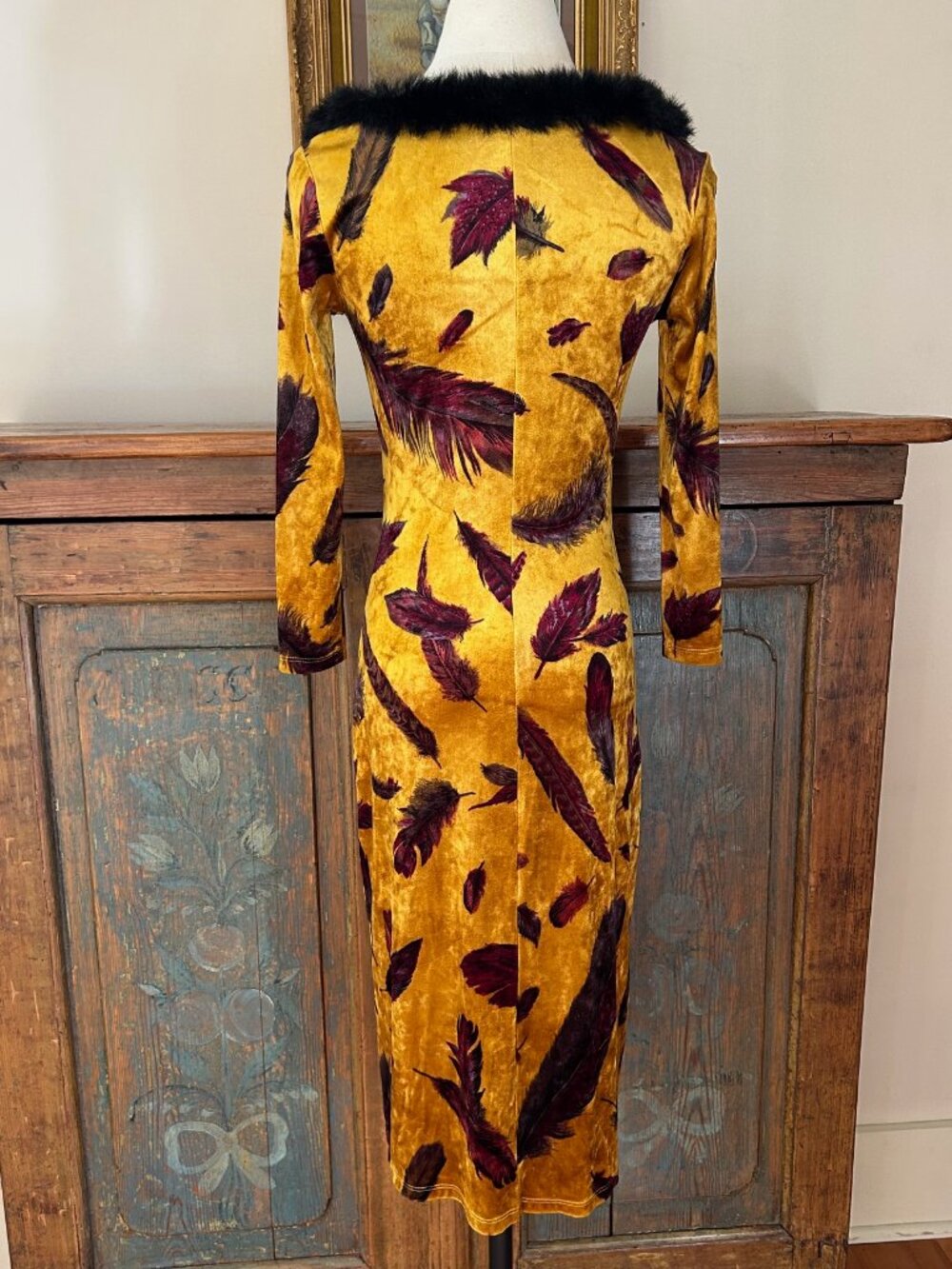 ***SOLD***Vintage Betsey Johnson New York Feather Velvet Dress - Picture 7 of 9